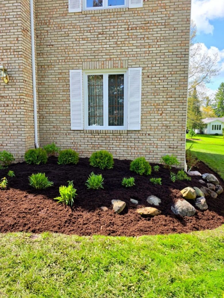 Gallery photos for Native Front Bed Redesign Brings Fresh Life to Independence Home: Image #1