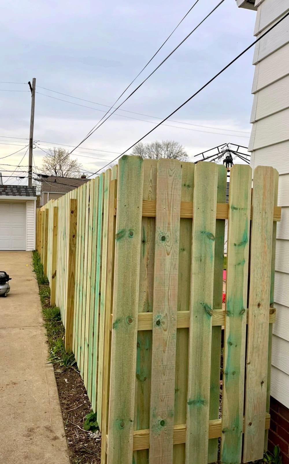 Gallery photos for 6-Foot Shadow Box Privacy Fence Install in Cleveland: Image #2